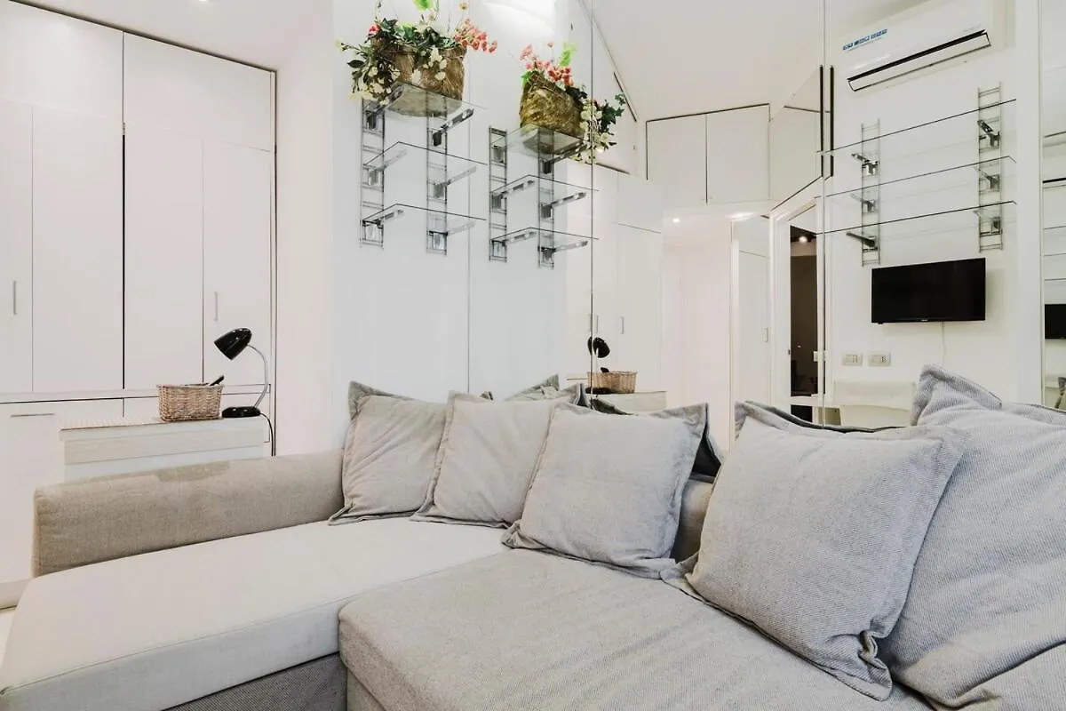 Elegant And Comfortable Mini Studio Milan