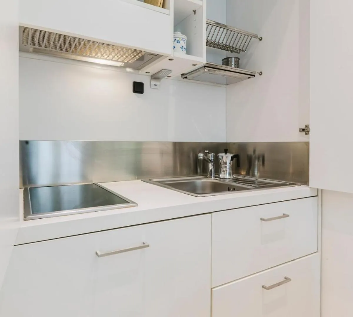 Elegant And Comfortable Mini Studio Milan 0*,